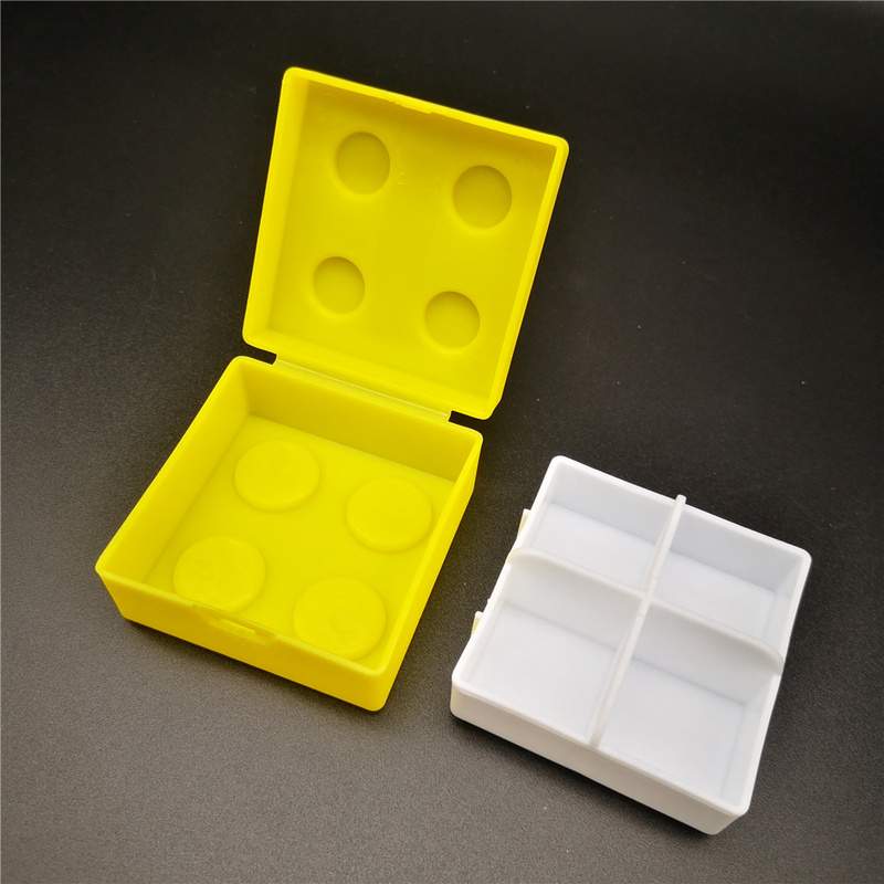 enroute 4 compartment pill box
